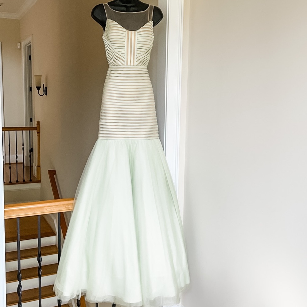 TERANI couture sz 2 celery nude gown prom pageant